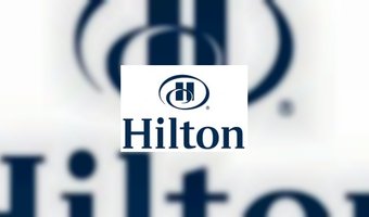 Hilton zet robot Connie in (video)