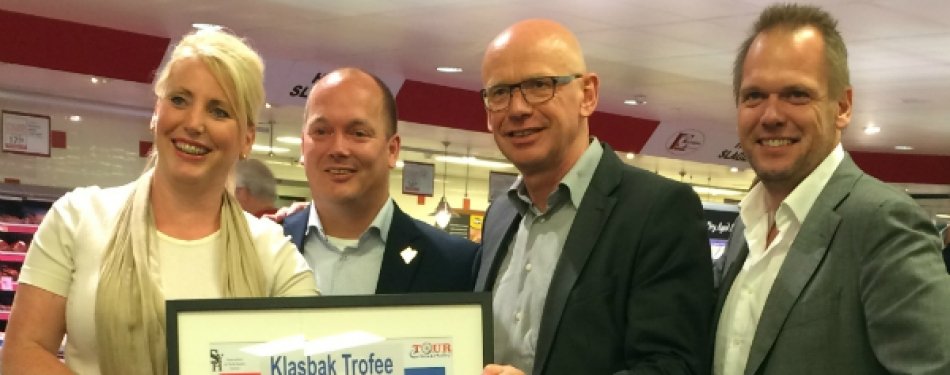 Jarno Eggen en Cindy Borger ontvangen Klasbak Trofee