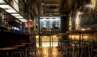 Gegrilde kip en gezelligheid bij Café Ter Marsch