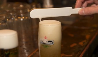 Nooit meer bier uit glas tijdens carnaval