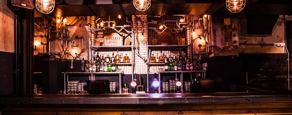 Oosterbar Generator Hostel Amsterdam geopend