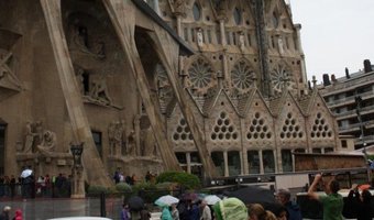 Barcelona deelt boetes uit aan Airbnb en HomeAway