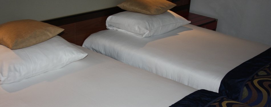 Bewoners rondom hotel protesteren tegen uitbreiding