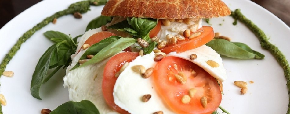 Broodje tomaat/buffelmozzarella