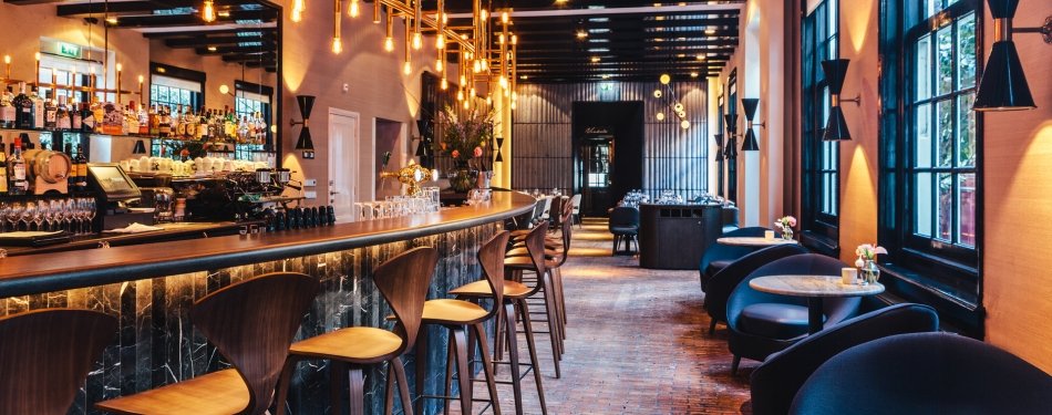 Wat is de beste hotelbar van Amsterdam?