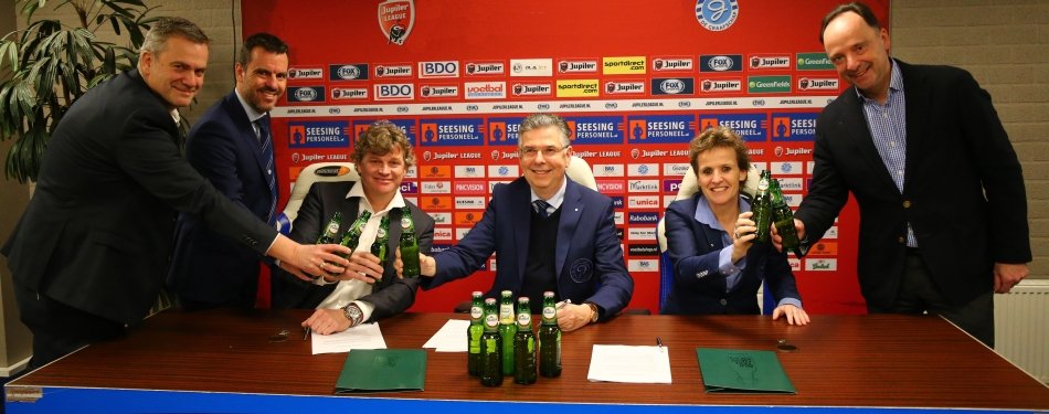 Grolsch/De Klok Dranken en De Graafschap tekenen overeenkomst