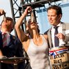 Zilveren vangst smaakt prima op 25e Hilton Haringparty