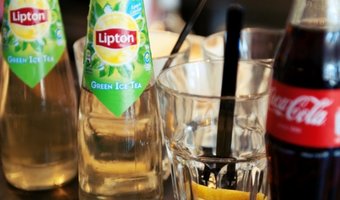Onderzoek: Nederlanders drinken minder frisdrank