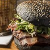 Uber Eats voorspelt foodtrends voor 2018: houtskool en black-food