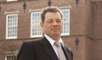Martin van der Zwan nieuwe Maître d'hôtel Kasteel de Wittenburg