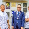 Ad Janssen viert dertigjarig jubileum als meesterkok