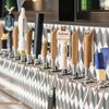 In dit café tappen de gasten zelf