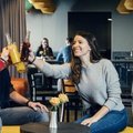 a&o Hostels biedt gasten gratis drankje aan in plaats van kamerschoonmaak