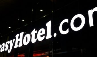 Oprichter EasyHotel reageert op overnameplannen