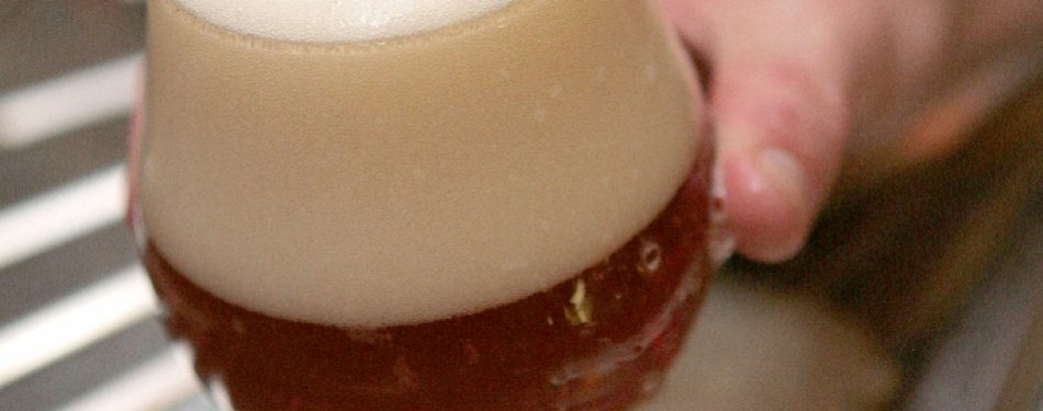 AB InBev weet minder bier te verkopen