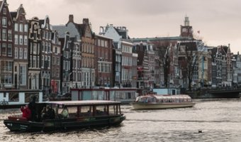 Koningin Máxima steekt horeca een hart onder de riem