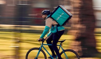 Deliveroo naar de beurs: minder verlies, delivery-only keukens en ondersteuning restaurants