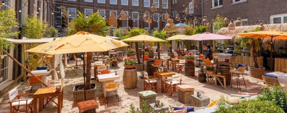 The Grand Amsterdam opent  Stadsstrand 