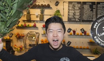 Oud-winnaar Lekkerste Lunchroombroodje, Johnny Ma: ''Een broodje met een herkenbare naam verkoopt goed''