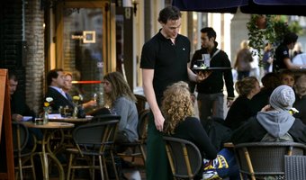 Geen verplichte sluitingstijden in horeca Duitsland en België
