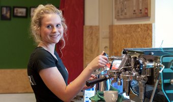 CBS: Minste loonstijging in de horeca in eerste kwartaal