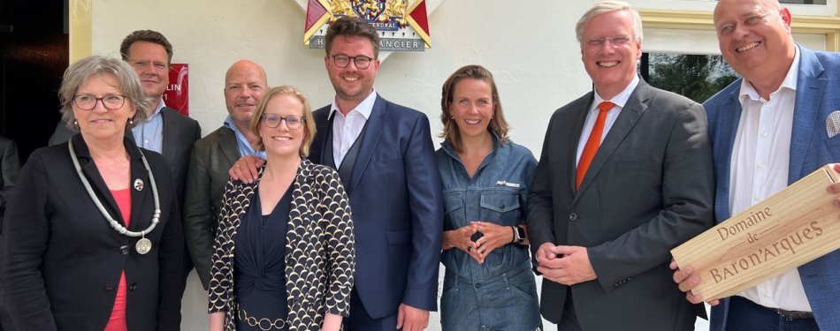 Knallend jubileumfeest Carelshaven 250 jaar met bijzondere onthullingen