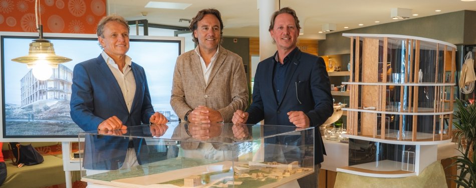 Foto's: Blooming tekent intentieovereenkomst met eigenaren Hotel Nassau in Bergen aan Zee
