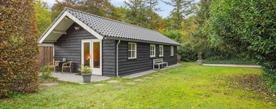 B&B te koop: Woonhuis op ruim perceel van 1300 m²