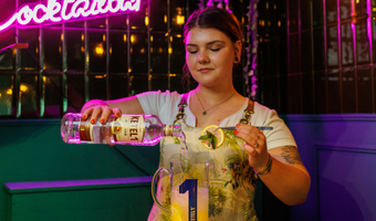 "Jenever herovert plek achter de Nederlandse cocktailbar"