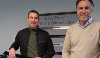 Nieuwe onderhoudsarme douchegoten met kleur van Easy Drain