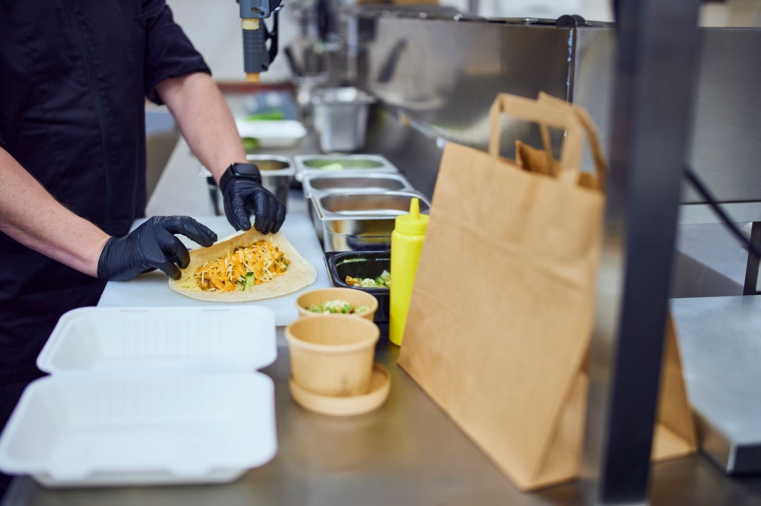 Sligro helpt nieuwe- en ervaren restaurateurs aan meer (bezorg)omzet