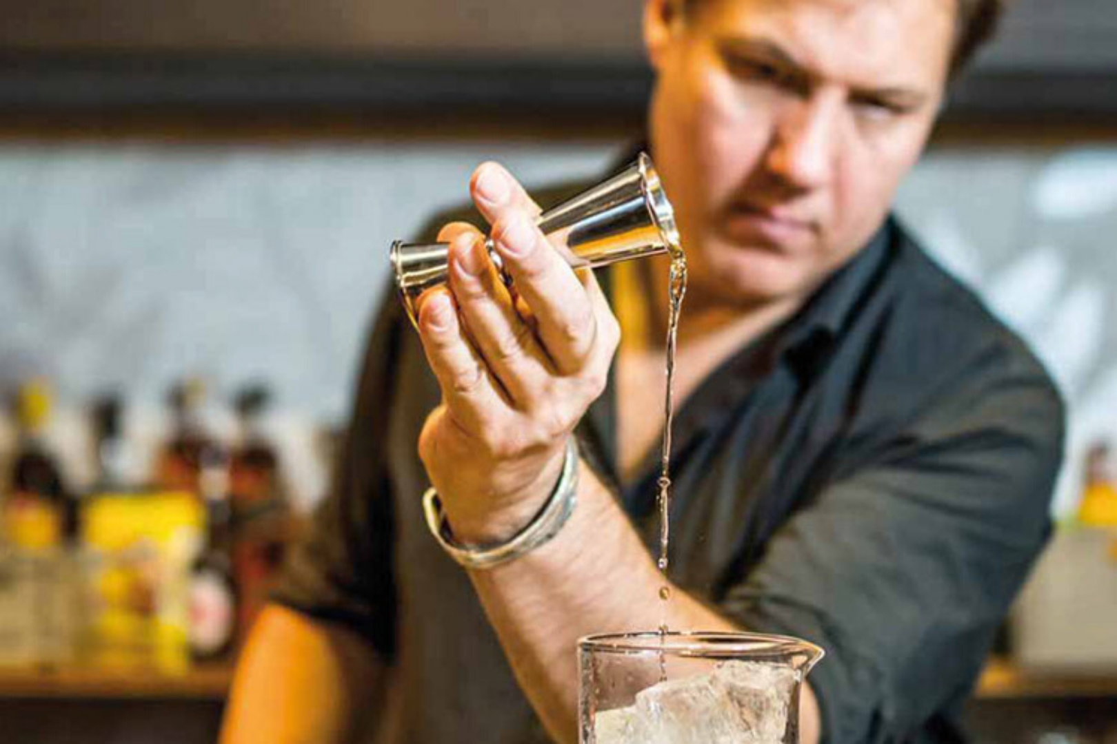 Zo verhoog je het rendement van jouw hotelbar met drankverkoop