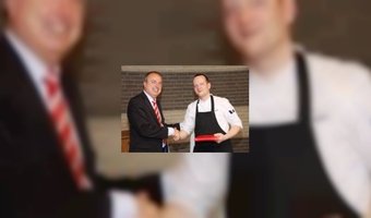 Mooi 'say cheese-moment' voor winnaar