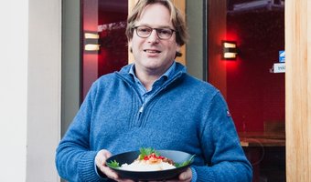15 jaar De RestaurantKrant (2017): Henk van Hees over de indonesische keuken bij Blauw