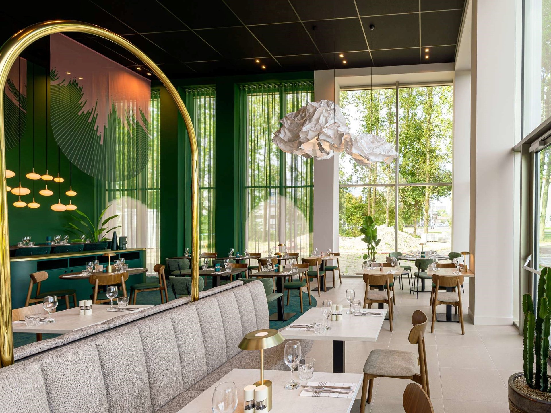 Foruminvest verkoopt ibis Styles hotel in Rotterdam