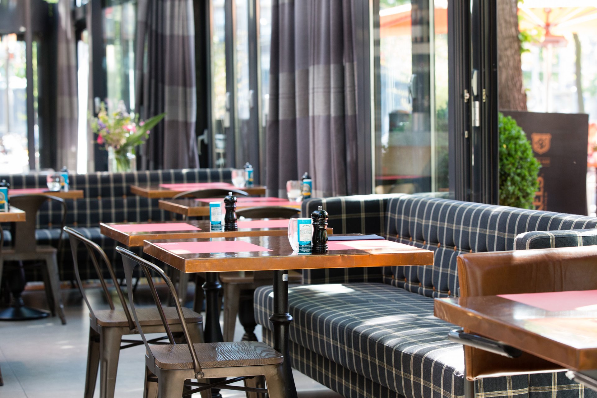 KVK: welbevinden en bedrijfssituatie in horeca blijven achter bij andere sectoren