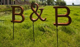 Download de Horeca Kansen & Omzet Kalender 2024 voor jouw B&B