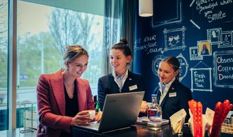 Vacature van de week: Hotelschool The Hague zoekt food and beverage instructor – service