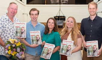 Gasthoofdredactie neemt eerste editie van nieuwe Hospitality Management in ontvangst
