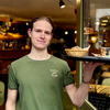 Het zit in de familie: Merlijn (20) is Bagelbaas in Leiden