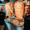 Wereldkampioen Lukas Podolski brengt zijn döner-concept voor het eerst naar Nederland