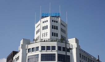 Lichttoren wordt nieuw zakelijk knooppunt in hartje Eindhoven