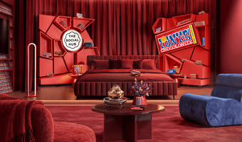 The Social Hub en Tony’s Chocolonely lanceren chocoladehotelsuite