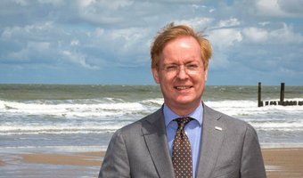 Govert Janzen neemt directiefunctie bij Strandhotel Bos en Duin over