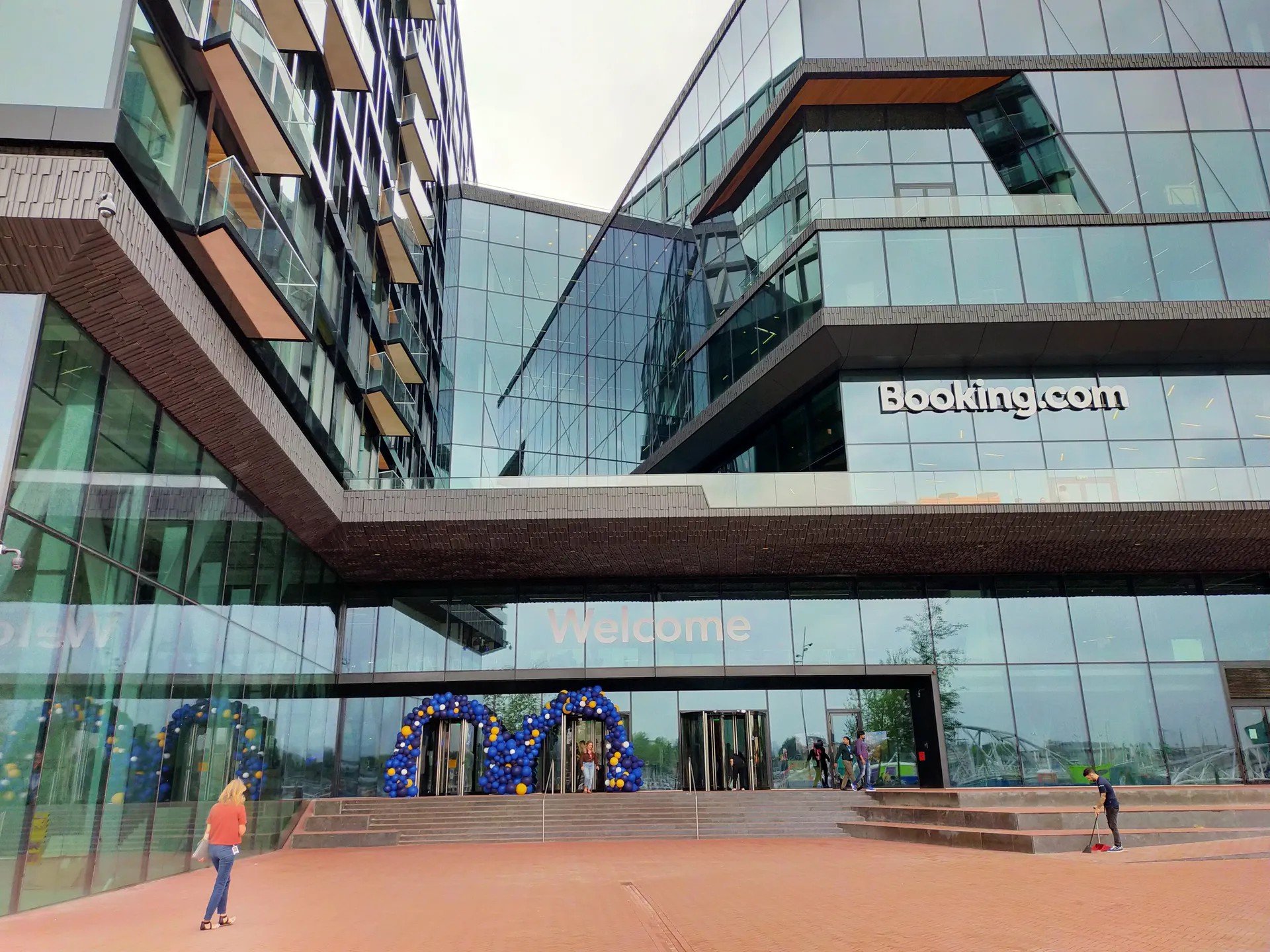 OV-staking zorgt voor flinke stijging in zoekopdrachten naar hotels