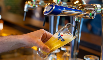 0.0 wint terrein op de dansvloer: Heineken ziet sterke groei in clubs, poppodia en feestcafés