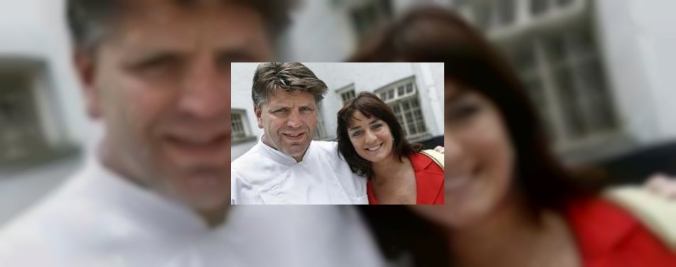 Jonnie Boer kookt snert voor Haïti