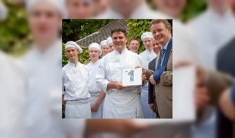 De Kromme Dissel  geeft kookboek uit