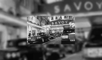 Hotelbars blazen publeven Londen leven in