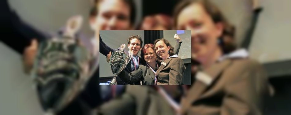 Kirsten Veldhuis wint NK Receptionisten